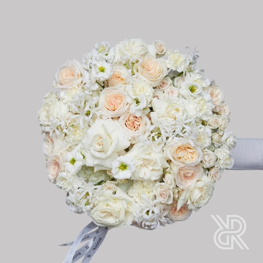 Bouquet 067 Букет с лентами с розой и гортензией